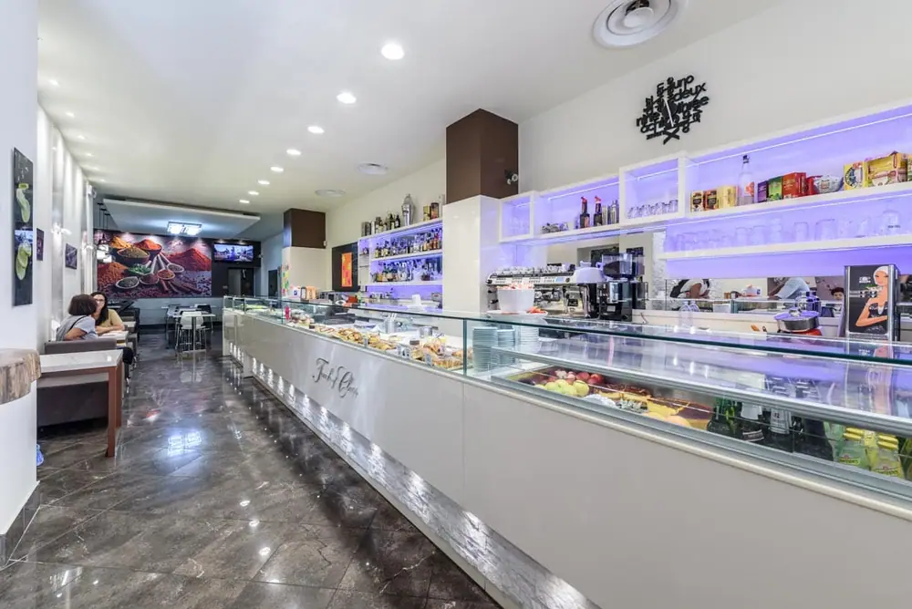 Bancone di una pasticceria
